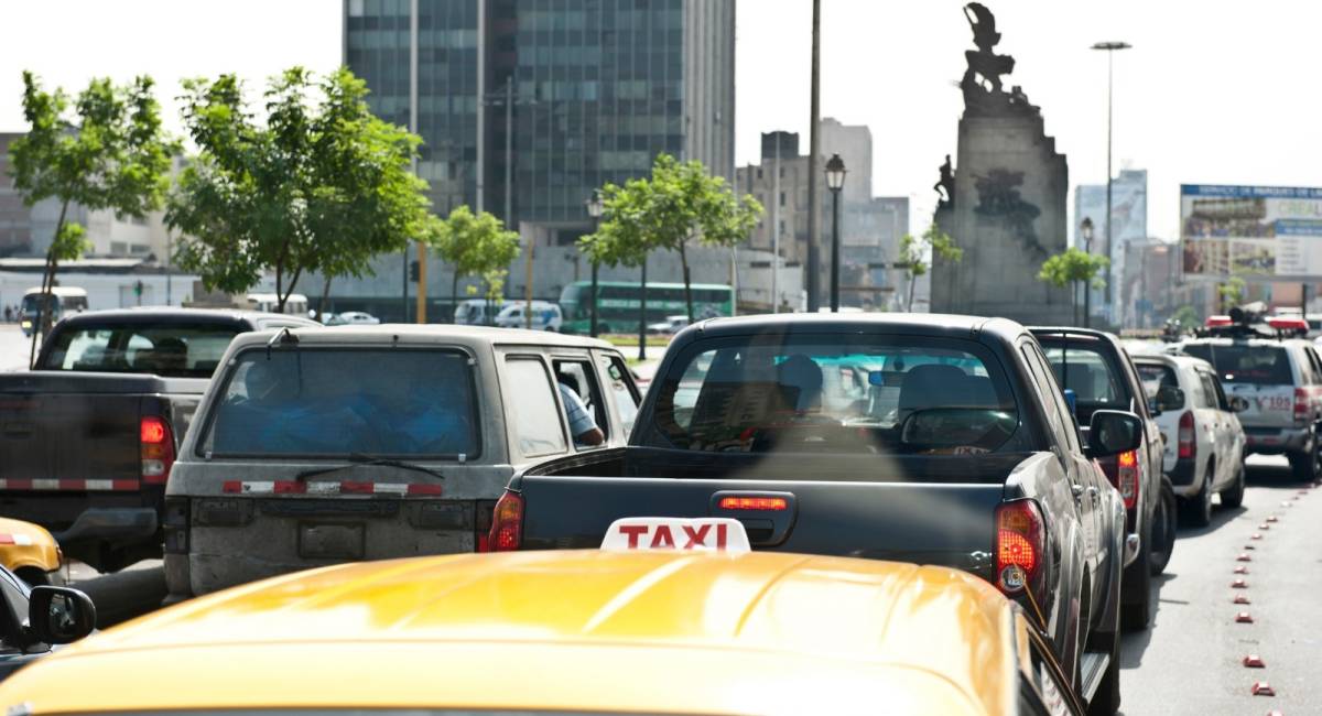 Flujo vehicular crece 2.9% en febrero de 2023